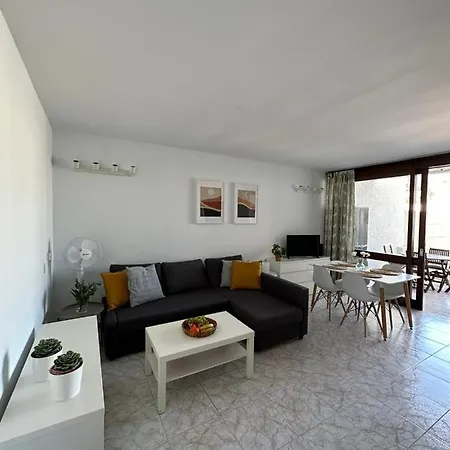 Pool View Primavera Apartment Arona (Tenerife)